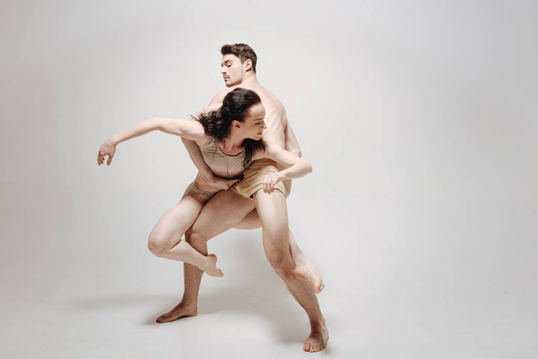 Professional dancers performing - Foto, afbeelding