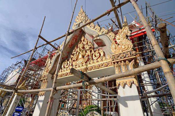 temple en rénovation
 - Photo, image