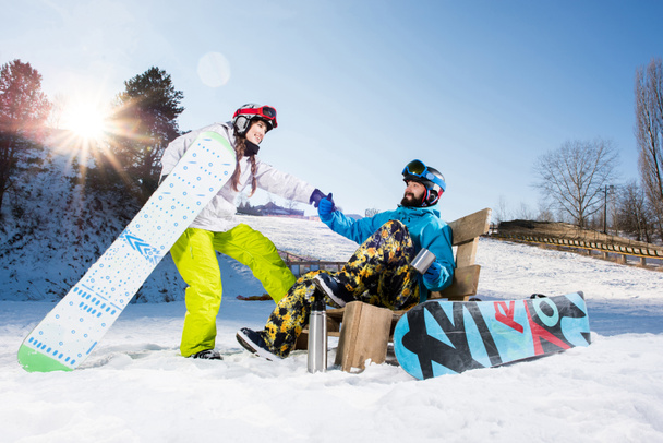 Mladý pár snowboardistů  - Fotografie, Obrázek