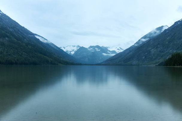  Multinskoe lake Altai - Valokuva, kuva