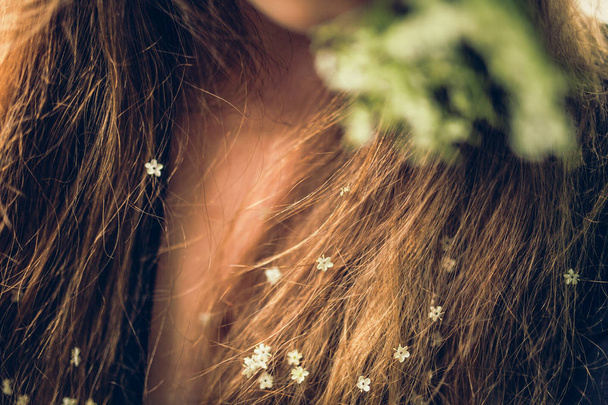 white flowers and beautiful woman  - Zdjęcie, obraz
