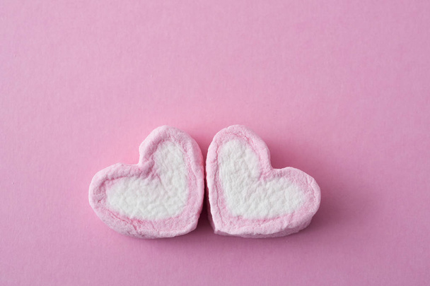 sydämen muotoiset vaahtokarkit - Valokuva, kuva