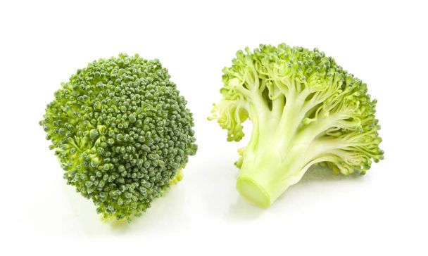 broccoli isolated on white  - Foto, Bild