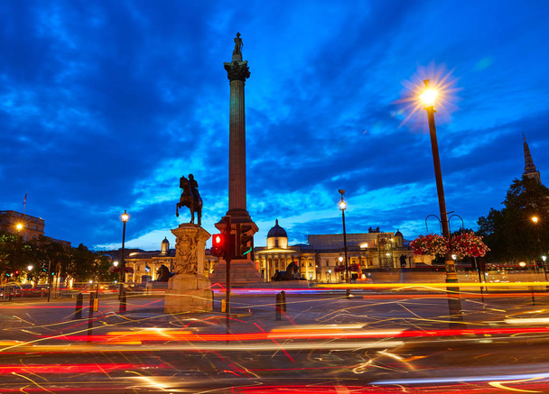 Лондон Трафальгарська площа захід сонця Нельсон стовпця - Фото, зображення