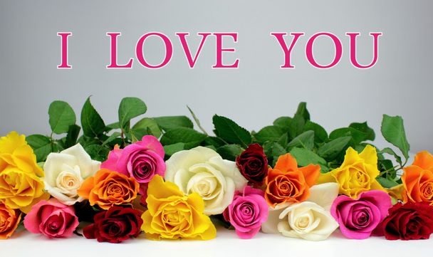 Colorful roses and " I LOVE YOU " text - Foto, immagini