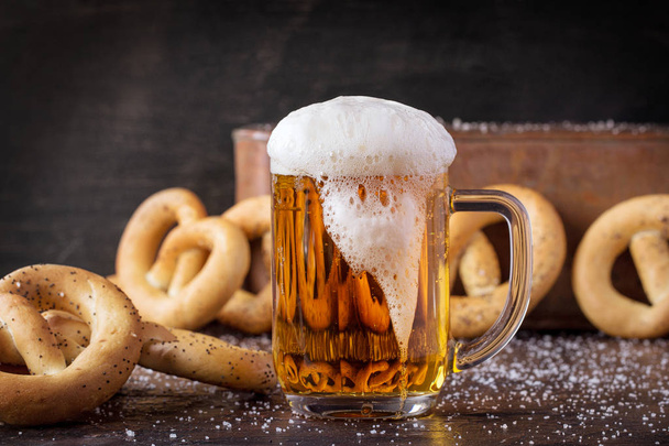 Beer with pretzels - 写真・画像