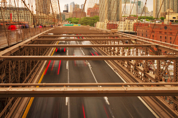 Blick auf die Brücke von Brooklyn. - Foto, Bild