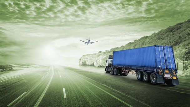 Import export achtergrond en vervoer logistiekindustrie van Container vrachtwagen onderweg - Foto, afbeelding
