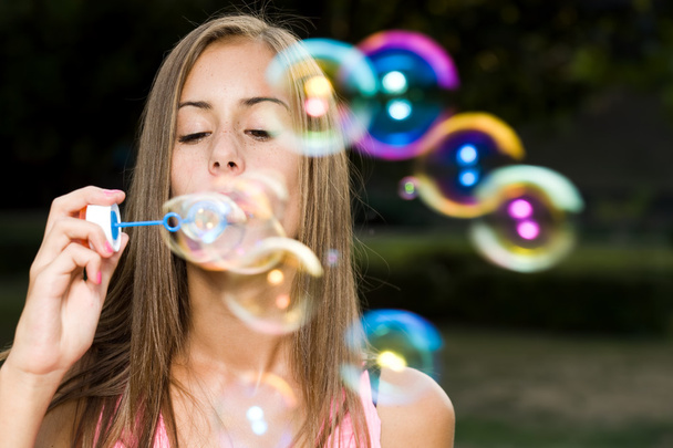 Dreamy bubble girl. - Foto, Bild
