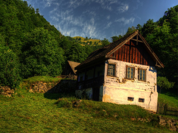 Antigua casa en Transilvania
 - Foto, Imagen