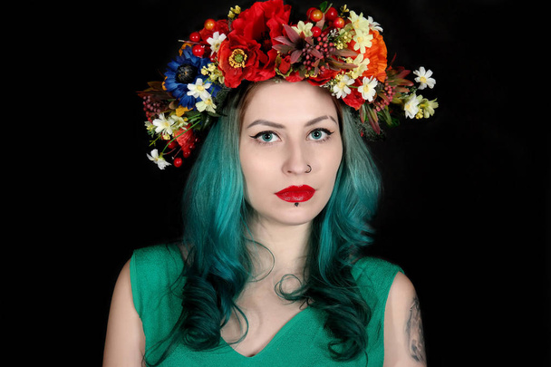 Young beautiful woman with floral headband isolated - Фото, зображення