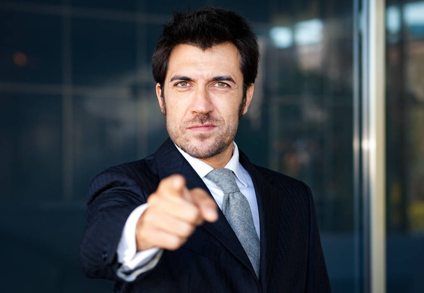 businessman pointing finger at you - Foto, Imagen