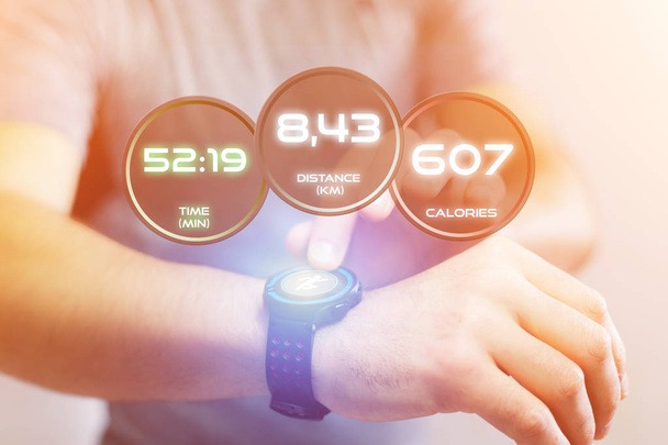 Running interface on a sport smartwatch with data informations - Zdjęcie, obraz