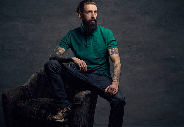 Bearded man with tattooed arms - Photo, Image