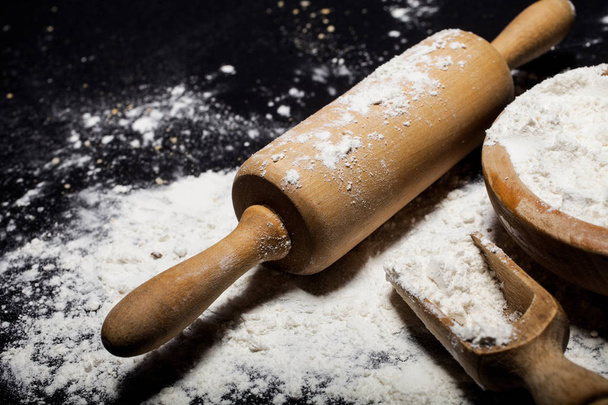 Flour and kitchen utensils - Fotografie, Obrázek