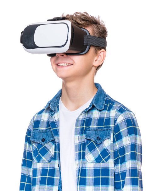 Teen boy in VR glasses - Fotografie, Obrázek