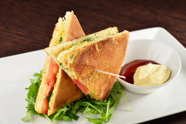  Здоровые овощные бутерброды с панини
 - Фото, изображение