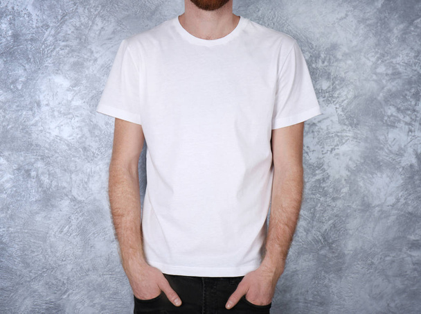man in white shirt  - Fotoğraf, Görsel
