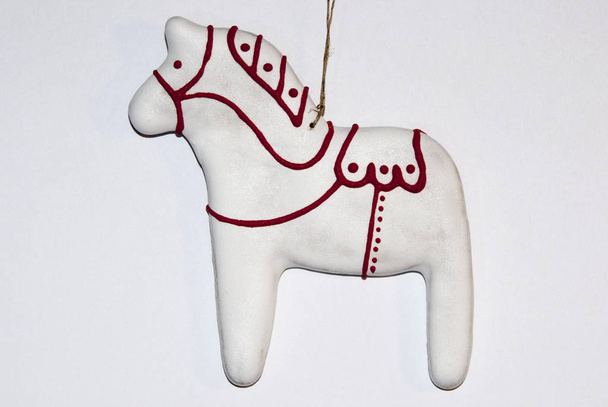 імбирна ялинка у формі коня
 - Фото, зображення