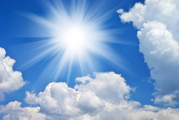 Глубоко голубое небо солнечный день
 - Фото, изображение