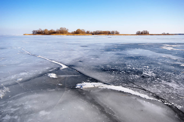 冬の氷の風景 - 写真・画像