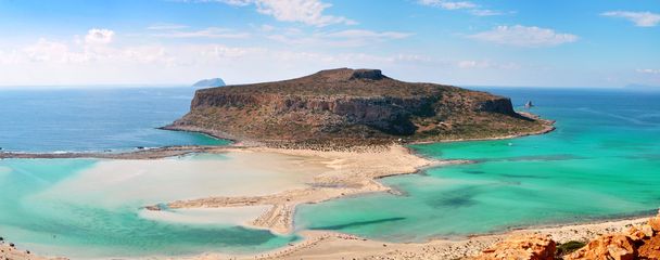 Bela Balosbeach com a ilha Gramvousa em Creta, Grécia
 - Foto, Imagem