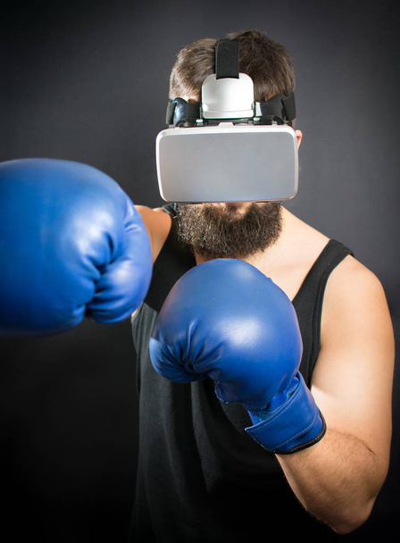 Boxer s Vr brýle a rukavice, modré - Fotografie, Obrázek