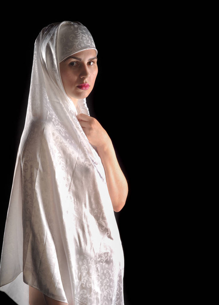 Tyttö hijabissa, musliminainen, tyttöystävä
 - Valokuva, kuva