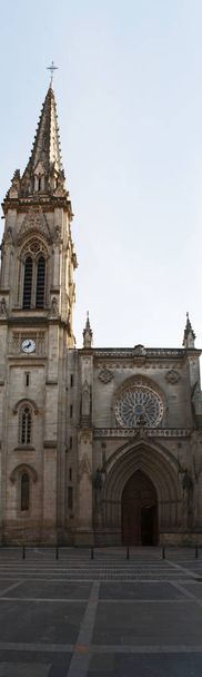 Μπιλμπάο: η Βασιλική καθεδρικό ναό του Σαντιάγο, η καθολική εκκλησία στην παλιά πόλη κτισμένη σε γοτθικό σχήμα μεταξύ το τελευταίο τρίμηνο του Xiv αιώνα και στις αρχές του Xvi - Φωτογραφία, εικόνα