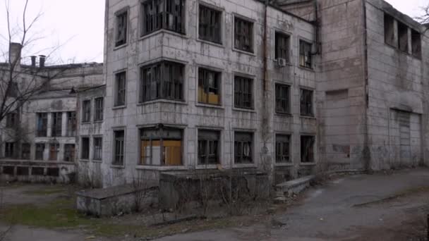 A komor és elhagyott épület - Felvétel, videó