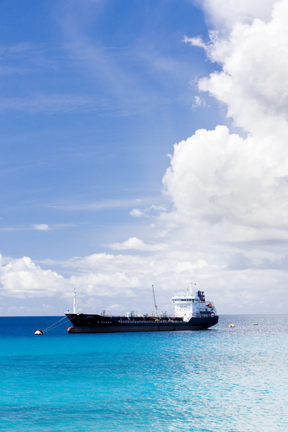 het schip op de Caribische zee, barbados - Foto, afbeelding