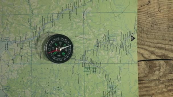 kompasu mapy a notebook - Záběry, video