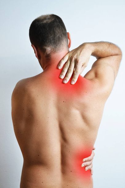 Problemas de dor nas costas
 - Foto, Imagem