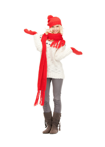 Beautiful woman in hat, muffler and mittens - Photo, image