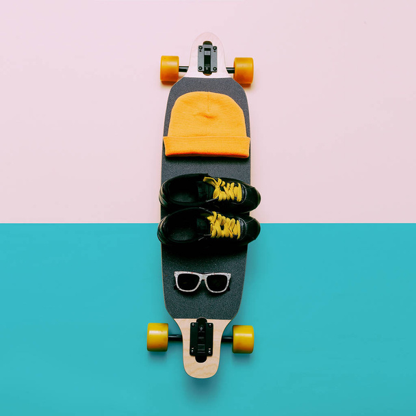 Skateboard, Sunglasses, Cap, Sneakers. Love Urban fashion. Minim - Фото, зображення