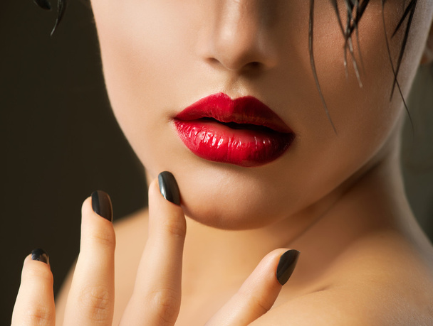 Fashion Girl Closeup. Red Lips And Black Nails. Beautiful Makeup - Zdjęcie, obraz
