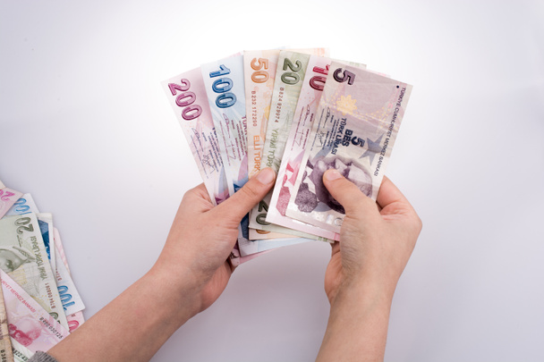 Turksh Lirası banknot elinde tutan el - Fotoğraf, Görsel