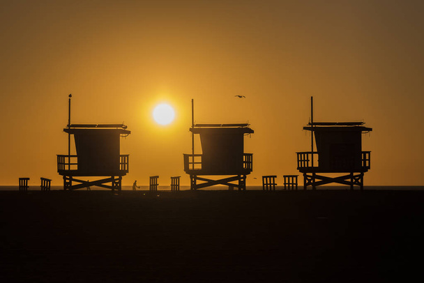 Puesta de sol en Venice Beach
 - Foto, Imagen
