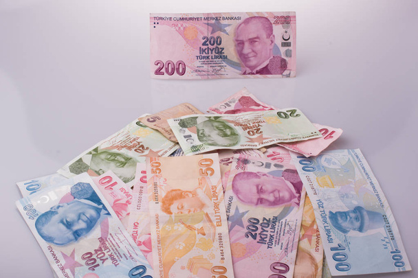 Banconote in Lira turca di vario colore, modello e valore
 - Foto, immagini