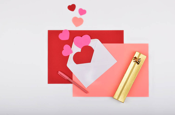 Layout objects isolated on the topic - Valentine's Day - 写真・画像