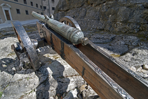 historische kanon - Foto, afbeelding
