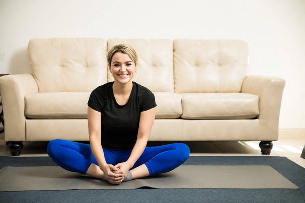 donna pronta per un po 'di yoga
 - Foto, immagini