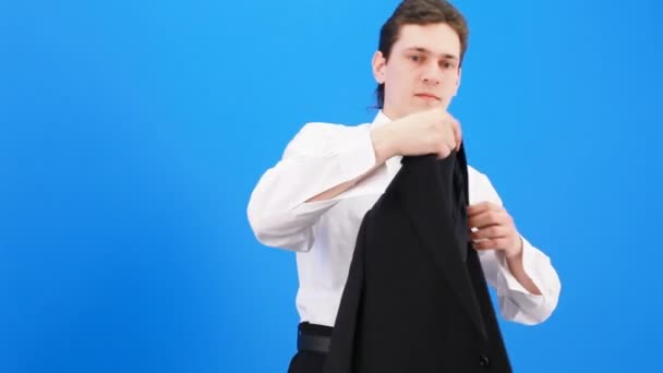 Man getting dressed - Footage, Video