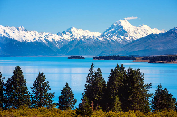 Vista panorámica del Lago Pukaki y el Monte Cook, Nueva Zelanda
 - Foto, imagen