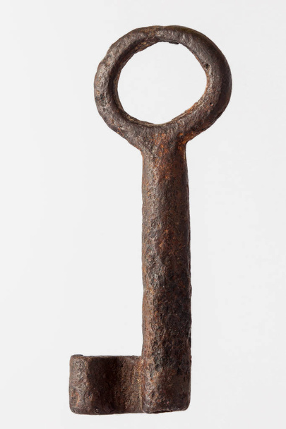 Antique rusty key - Valokuva, kuva