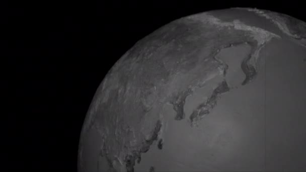 Off keskitetty saumaton silmukka päälle ennustettu maapallo (B & W Versio
) - Materiaali, video