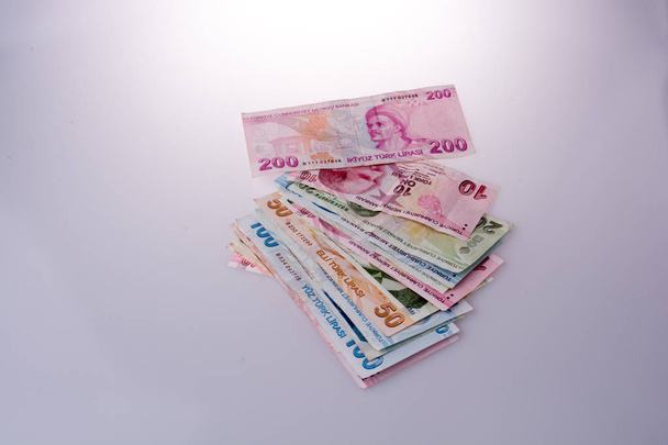 Turksh Lira bankovky různých barev, vzoru a hodnoty - Fotografie, Obrázek