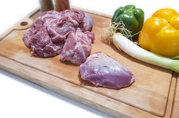 Κομμάτια μάγουλων ιβηρικό χοιρινό με λαχανικά - Φωτογραφία, εικόνα