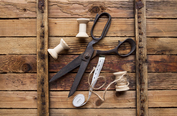 Fundo vintage com ferramentas de costura
 - Foto, Imagem