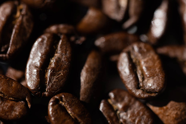 fekete kávészemek - Fotó, kép